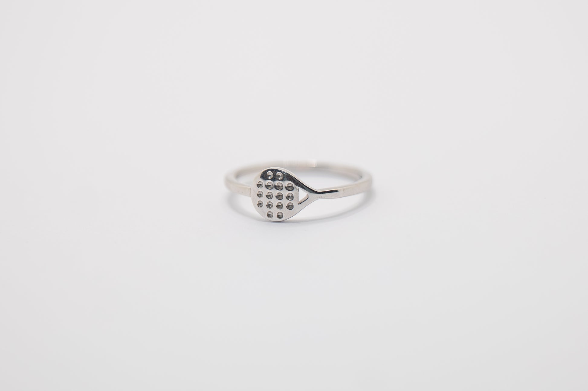 ANELLO RACCHETTA PADEL IN ORO BIANCO 18 KT