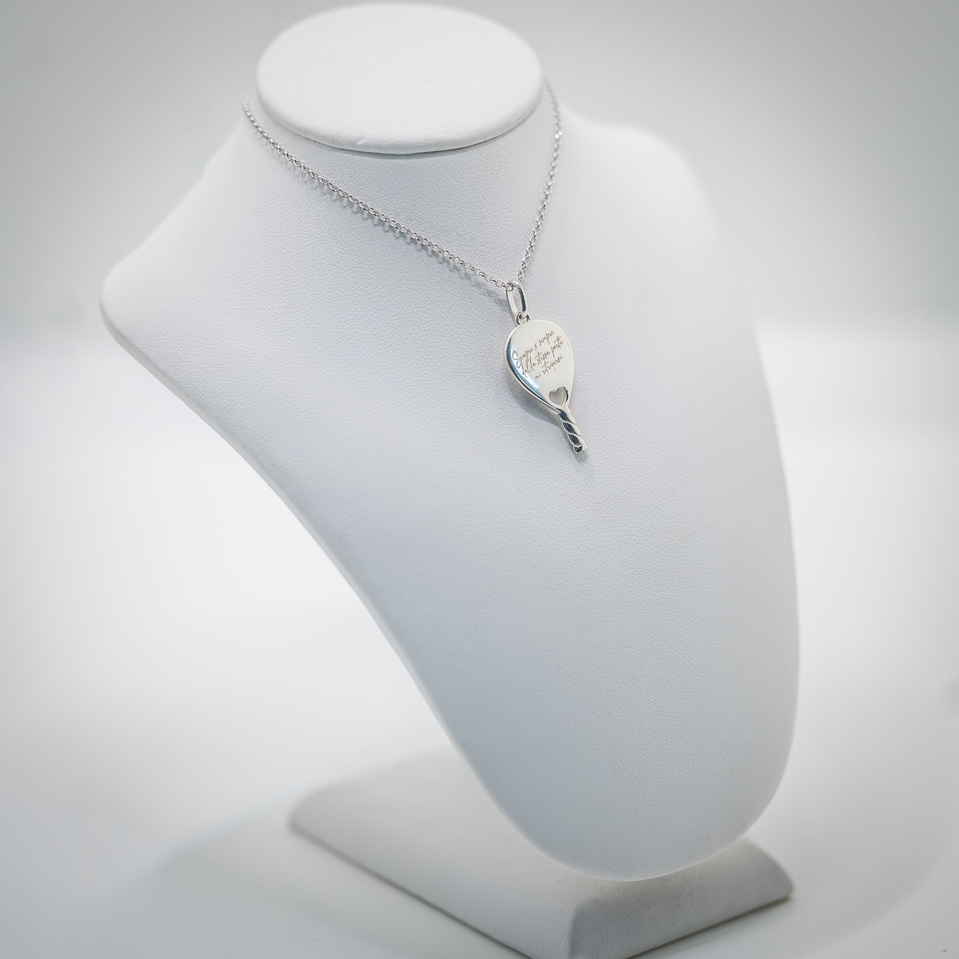 CIONDOLO RACCHETTA PADEL LOVE BRIDGE HEART ARGENTO 925