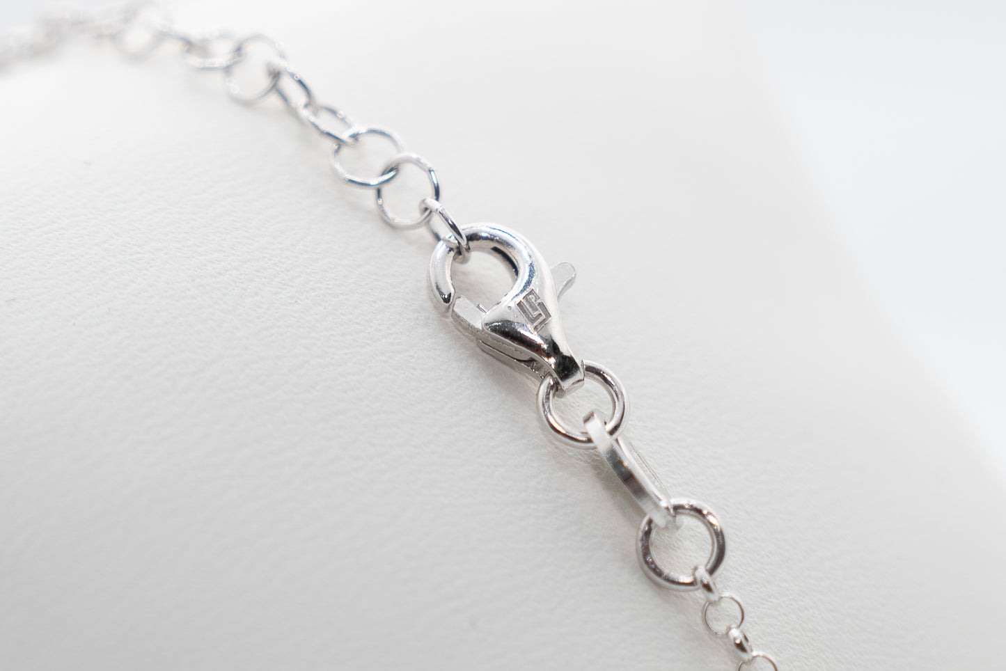PADEL PENDANT - ROUND RACKET IN 925 SILVER WITH ADJUSTABLE CHAIN